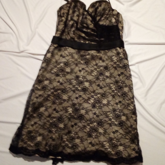 DaVinci Black & White Lace Short Dress - Picture 1 of 5